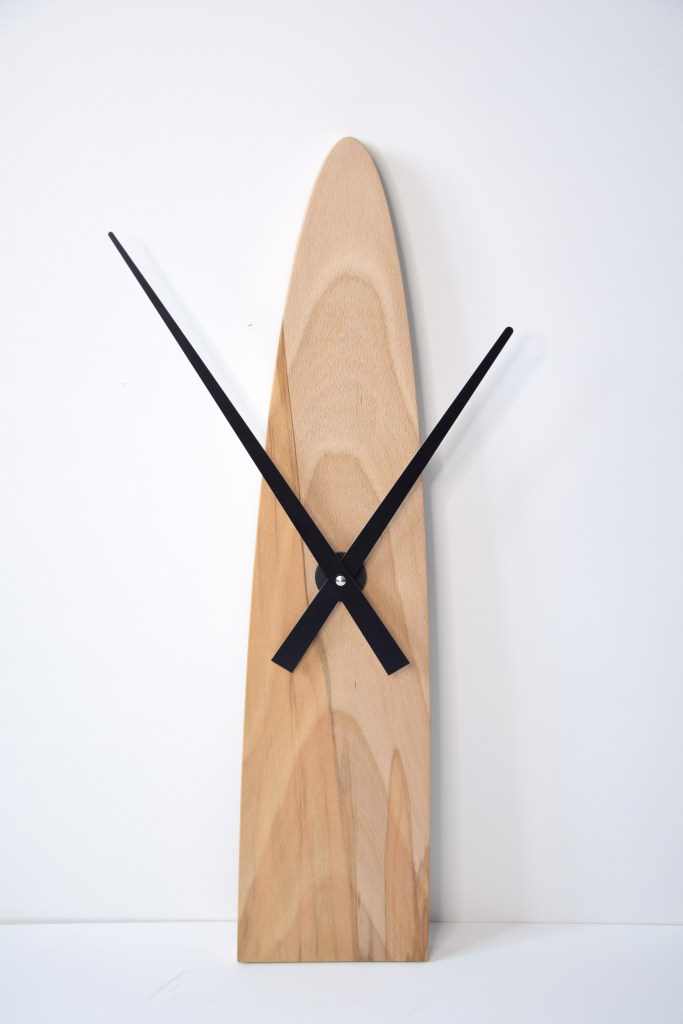 Trampoli clock small - Beech