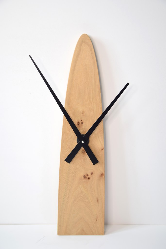 Trampoli clock small - Elm